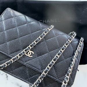 CHANEL Black Quilted Caviar Leather Shoulder Bag with Silver Hardware